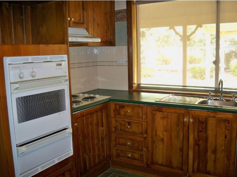 22 North Tce, Kapunda SA 5373