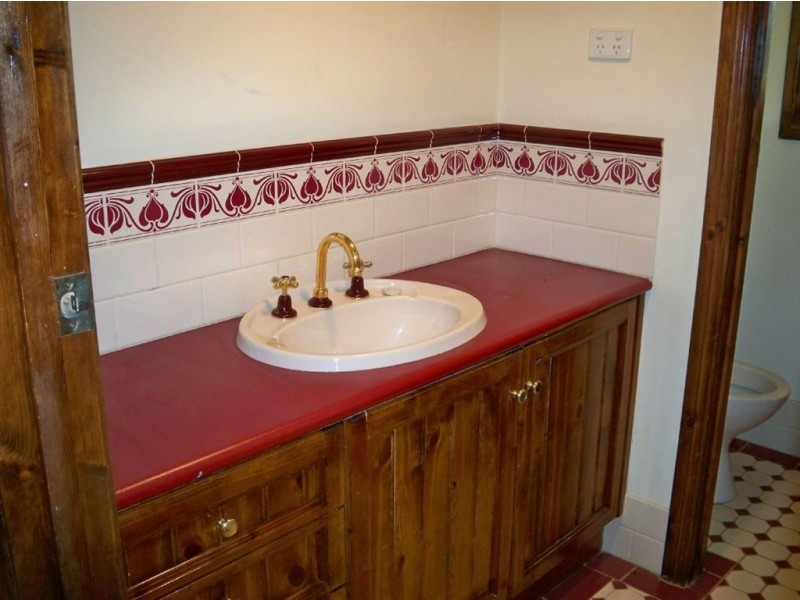 22 North Tce, Kapunda SA 5373