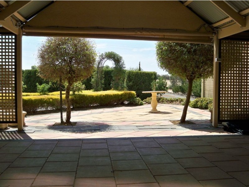 22 North Tce, Kapunda SA 5373