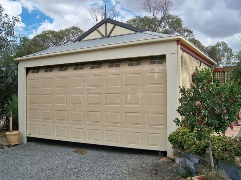 22 North Tce, Kapunda SA 5373