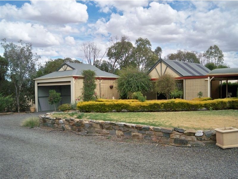 22 North Tce, Kapunda SA 5373
