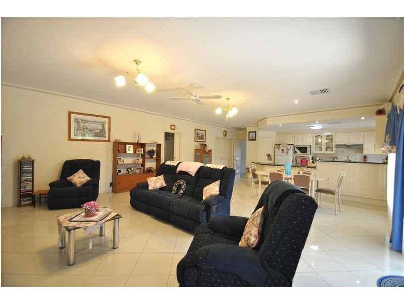 10 Arrawarra Place, Tanunda SA 5352