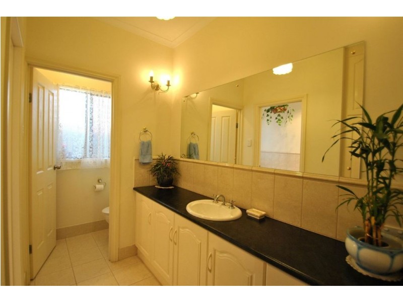 10 Arrawarra Place, Tanunda SA 5352