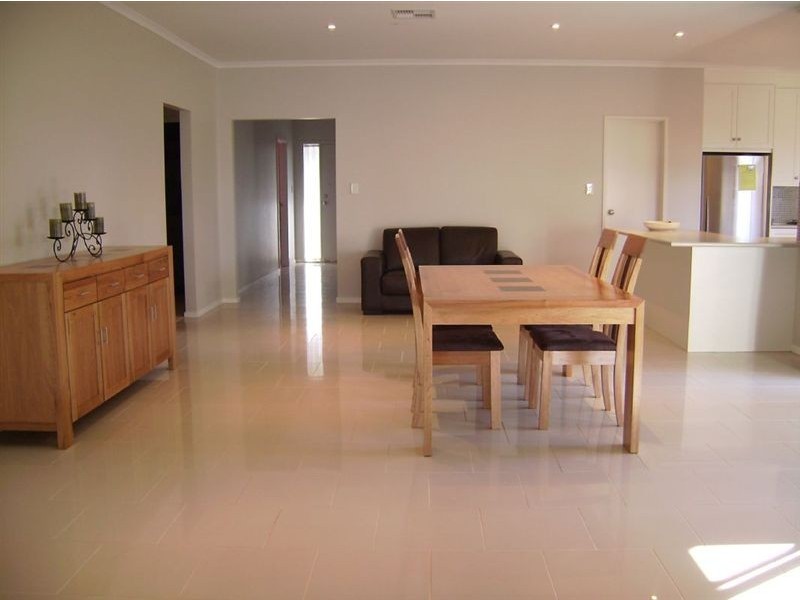 16 Yattarna Crescent, Nuriootpa SA 5355