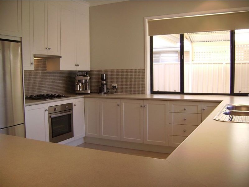 16 Yattarna Crescent, Nuriootpa SA 5355