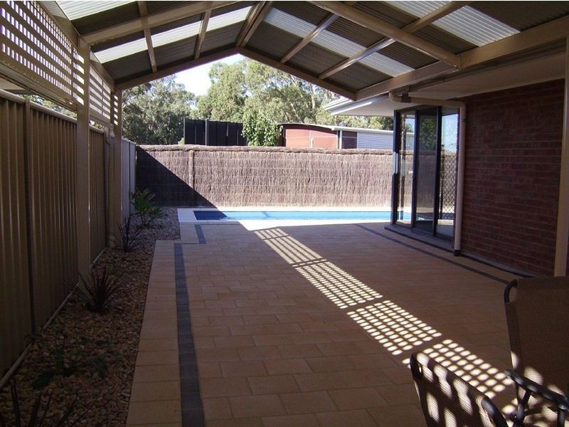 16 Yattarna Crescent, Nuriootpa SA 5355