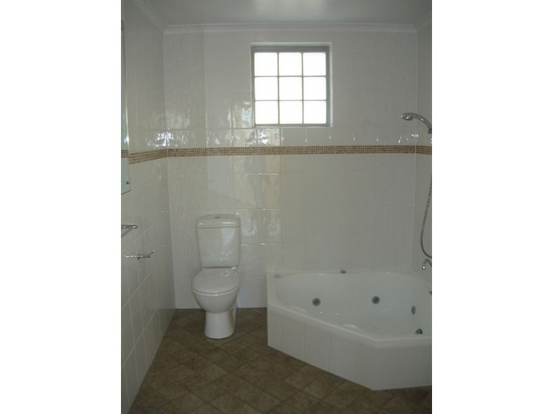 4 Gawler Park Road, Angaston SA 5353