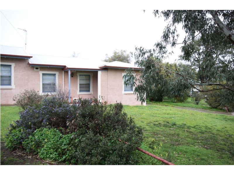 15 Hague Crescent, Angaston SA 5353