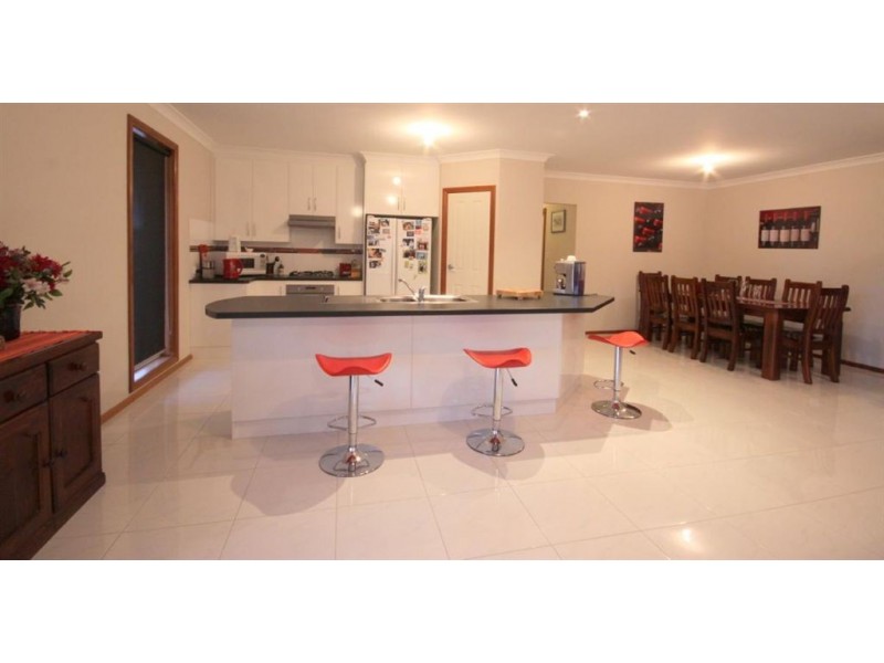 9 Le Page Lane, Angaston SA 5353