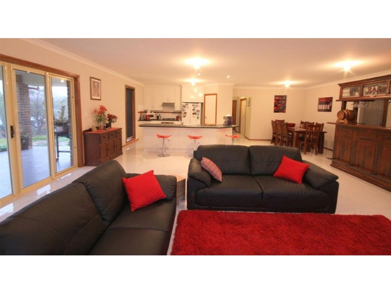 9 Le Page Lane, Angaston SA 5353