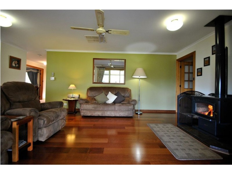 8 Barons Court, Greenock SA 5360