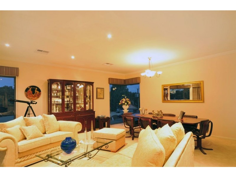 2 Whiteman Road, Williamstown SA 5351