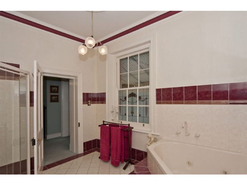 12 Lindsay Street, Angaston SA 5353