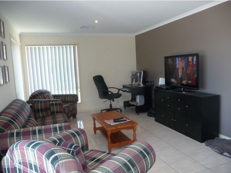 12 Mickan Road, Stockwell SA 5355