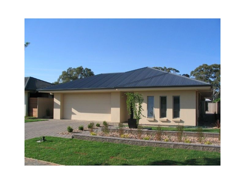 8 Yattarna Crescent, Nuriootpa SA 5355