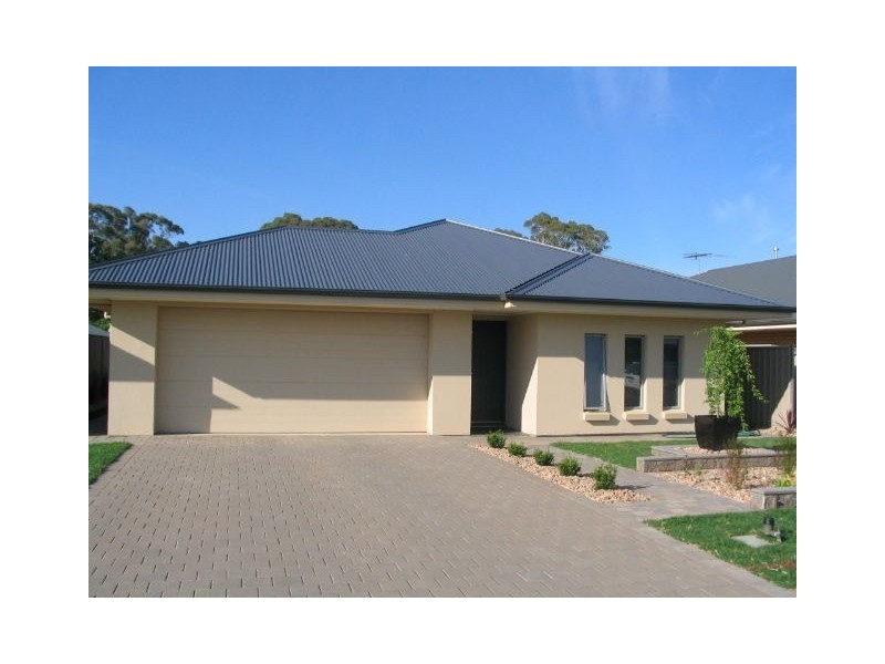 8 Yattarna Crescent, Nuriootpa SA 5355