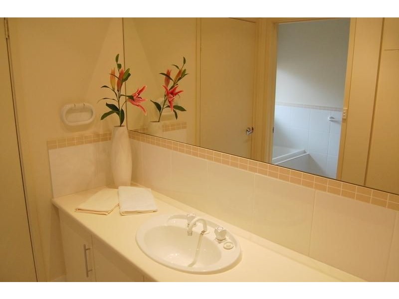 8 Yattarna Crescent, Nuriootpa SA 5355