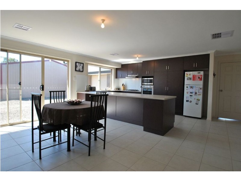 4 Robin Avenue, Nuriootpa SA 5355
