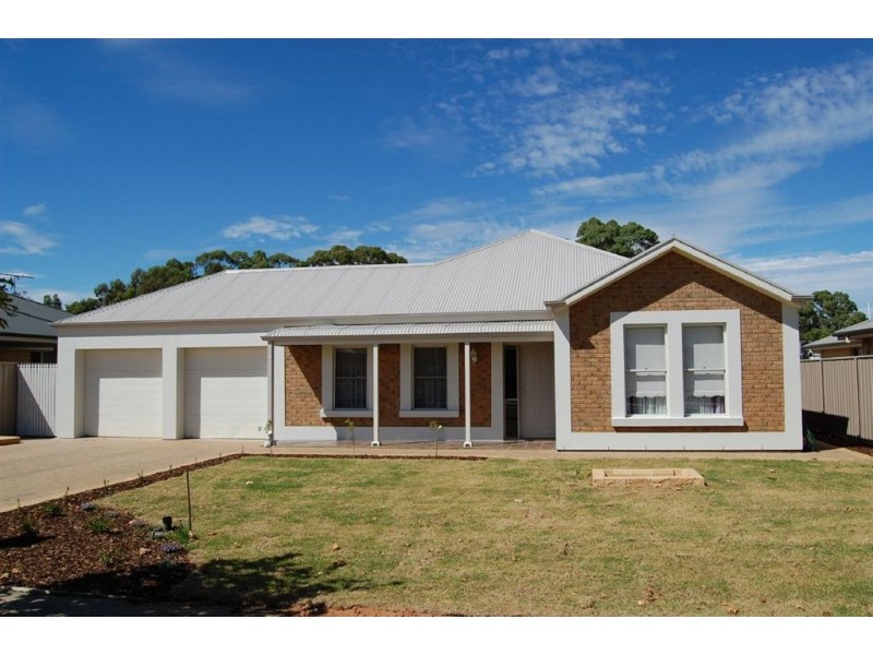 4 Yattarna Crescent, Nuriootpa SA 5355