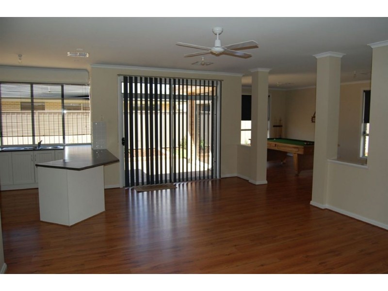 4 Yattarna Crescent, Nuriootpa SA 5355