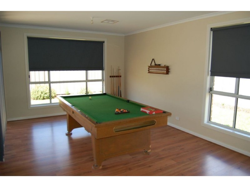 4 Yattarna Crescent, Nuriootpa SA 5355