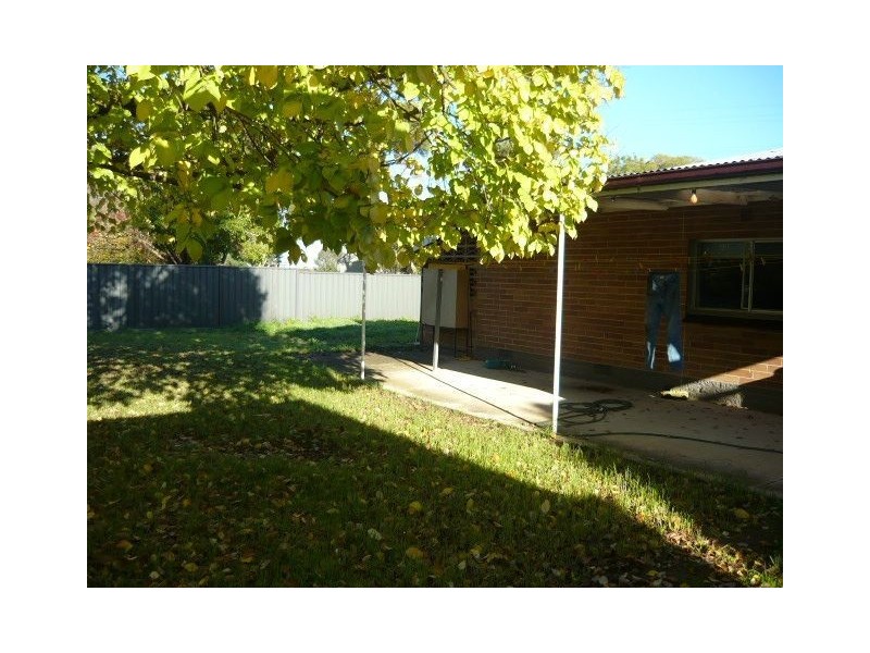21 Barossa Valley Way, Tanunda SA 5352