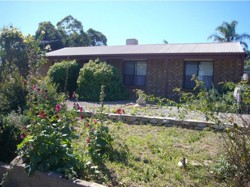 18 Flora Street, Greenock SA 5360