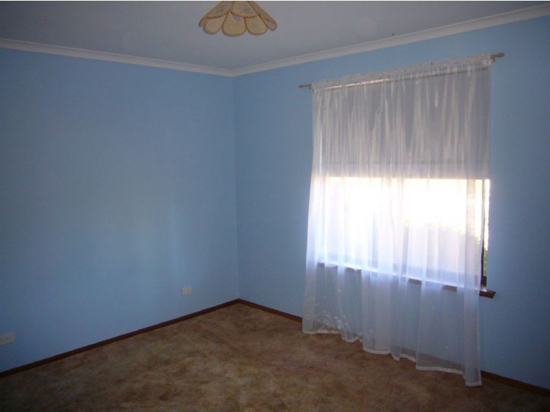 18 Flora Street, Greenock SA 5360