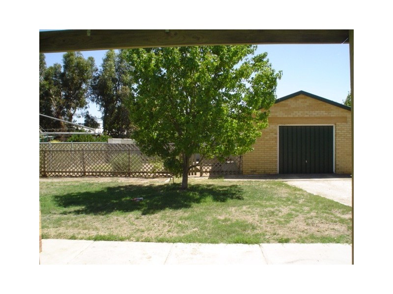 32 Greenock Road, Nuriootpa SA 5355