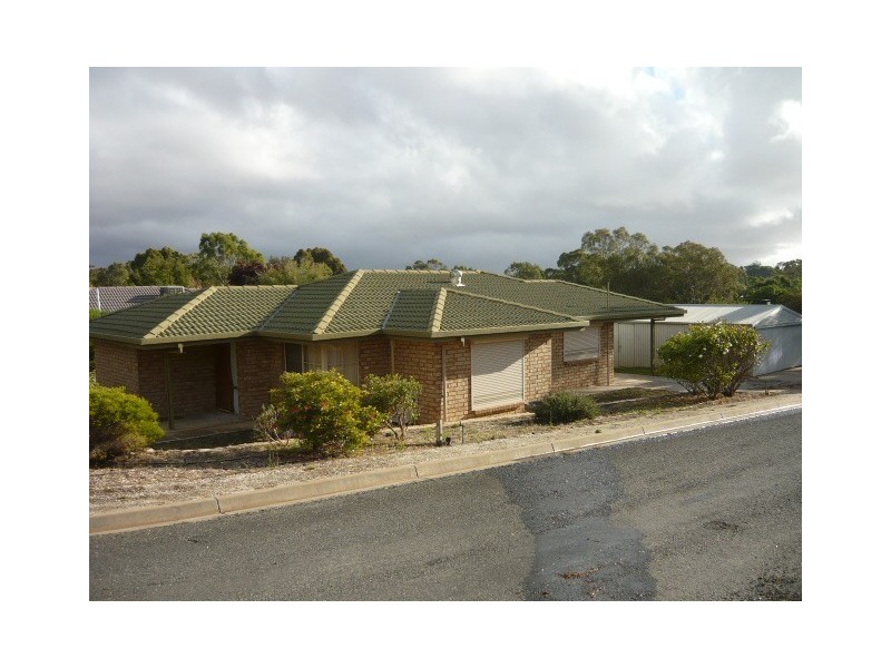 4 Flora Street, Greenock SA 5360