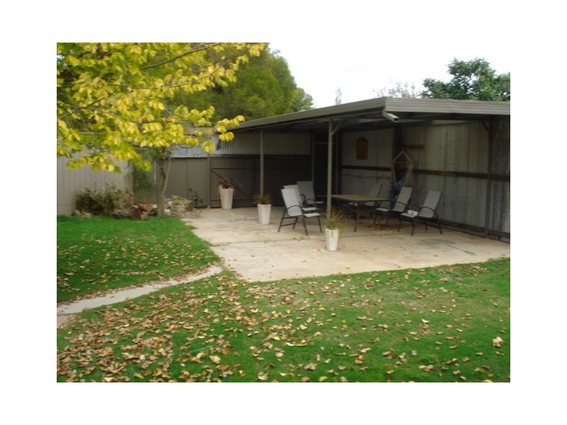 11 Schaedel Street, Nuriootpa SA 5355