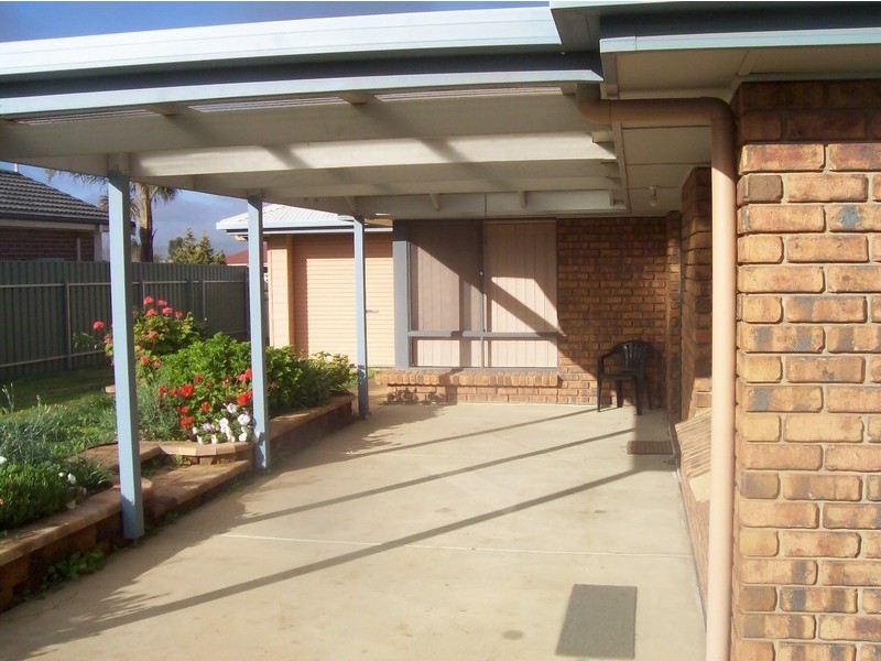 10 Crimson Court, Roseworthy SA 5371