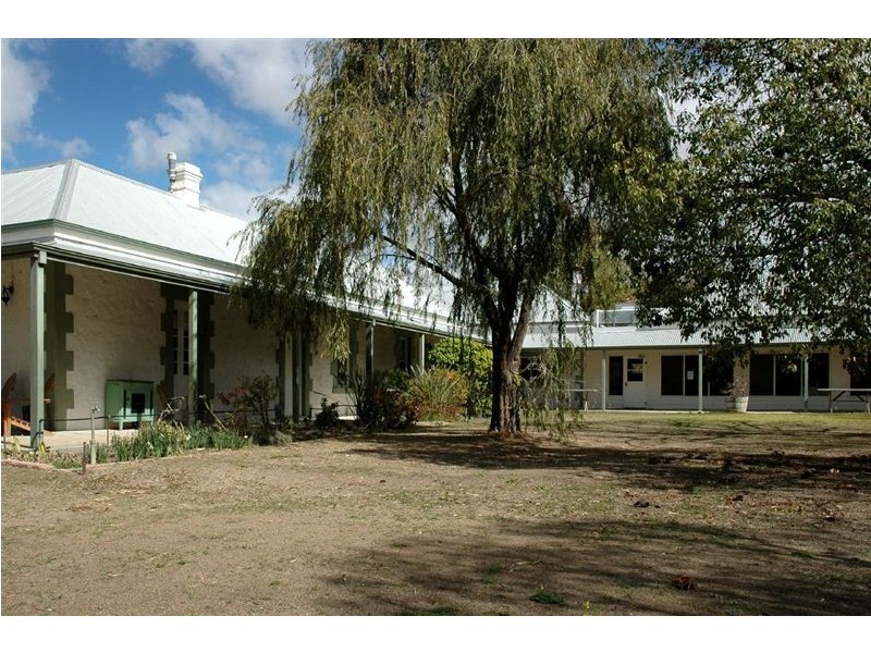 Lot 2 Portee Station “Shearers Quarters”, Blanchetown SA 5357