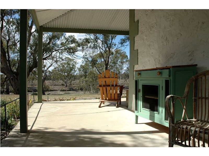 Lot 2 Portee Station “Shearers Quarters”, Blanchetown SA 5357