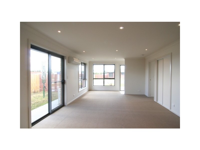 2/139 Wellington Street, Longford TAS 7301