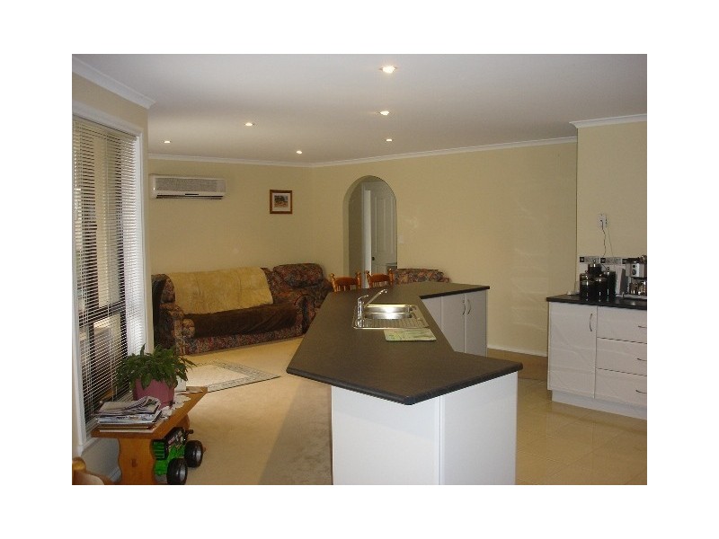 8 Sassafras Street, Perth TAS 7300