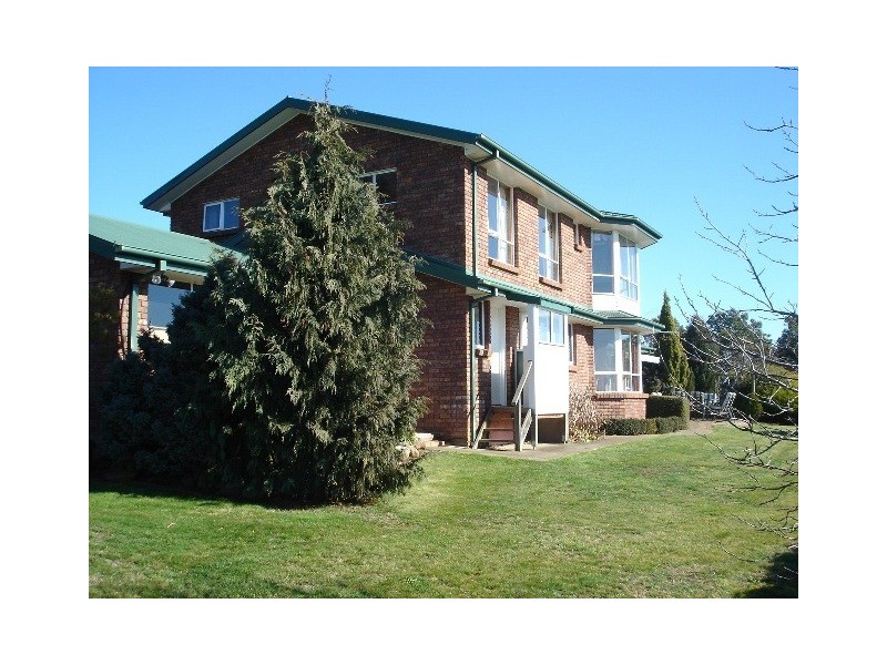 9 Cygnet Court, Longford TAS 7301