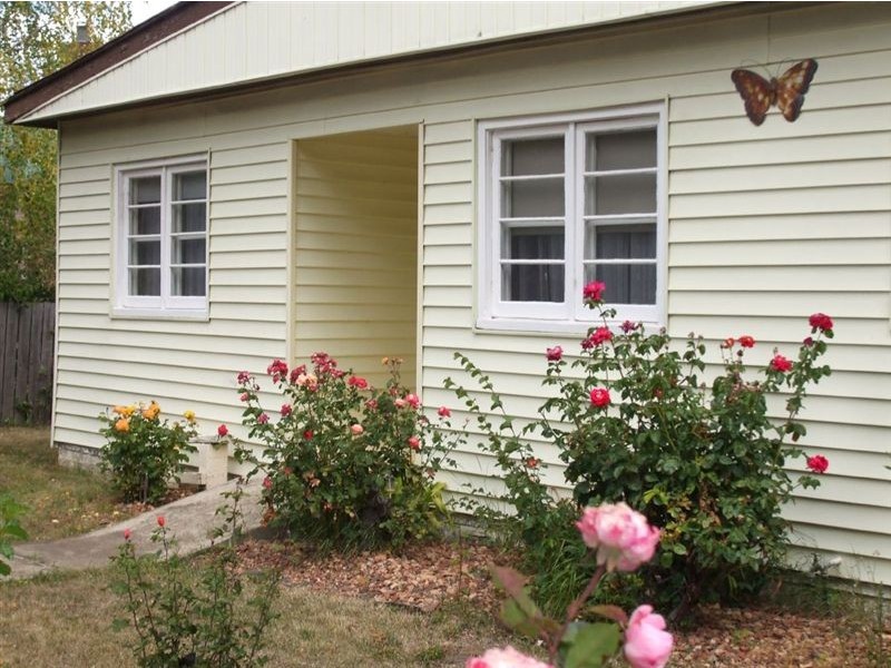 12 Badajos Street, Ross TAS 7209