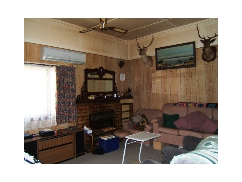 6 Queen Street, Campbell Town TAS 7210