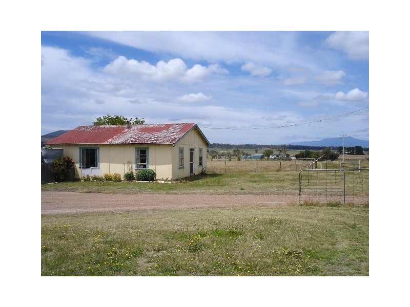 142 Chintah Road, Cressy TAS 7302