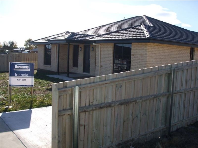 8 Country Field Court, Longford TAS 7301