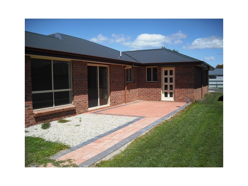 2/46 Malcombe Street, Longford TAS 7301