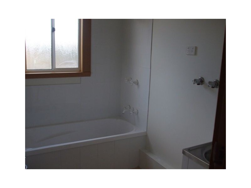 19 Macquarie Street, Cressy TAS 7302