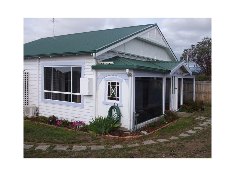 19 Macquarie Street, Cressy TAS 7302