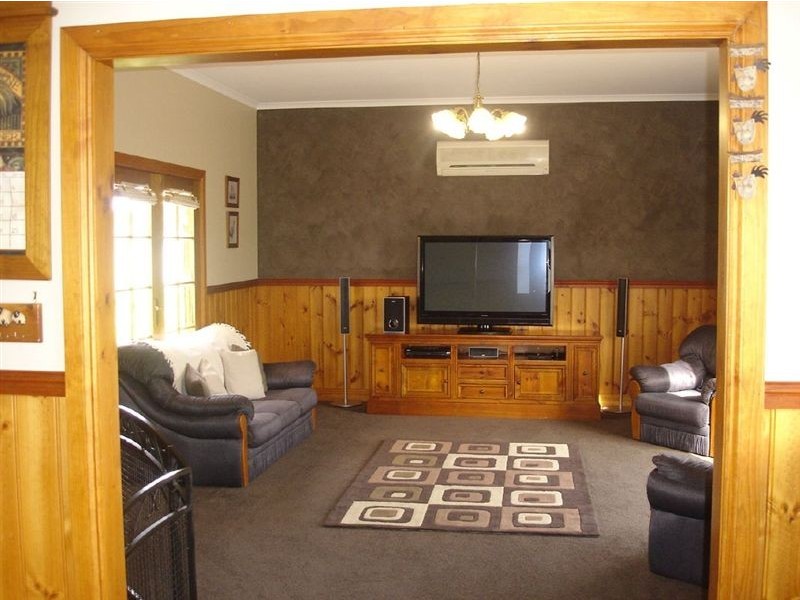 5 Church Street, Cressy TAS 7302