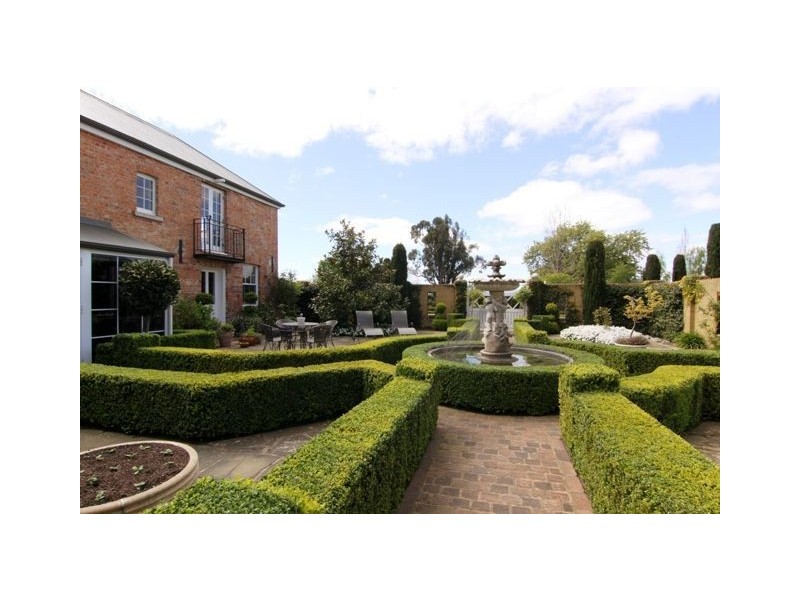 87 Wellington Street, Longford TAS 7301