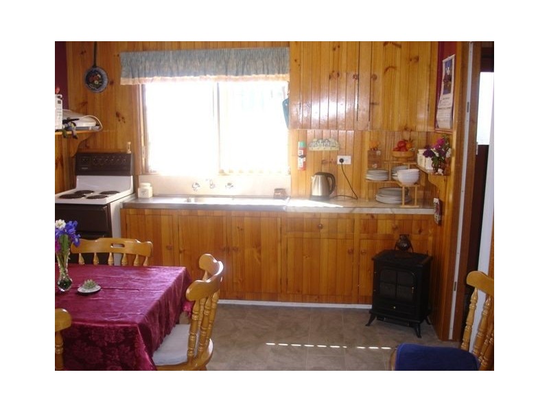 7 Main Street, Cressy TAS 7302