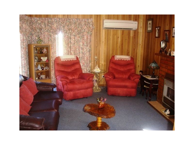 7 Main Street, Cressy TAS 7302