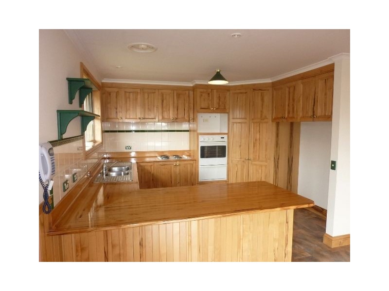 11 Bond Street, Ross TAS 7209