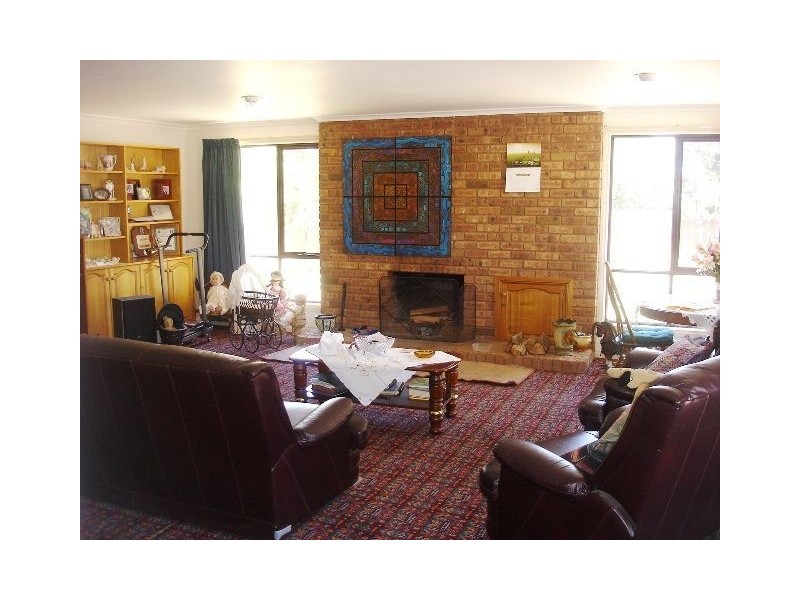 2 Waterloo Street, Ross TAS 7209